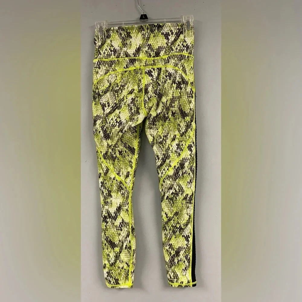 Fabletics Define PowerHold High-Waisted 7/8 Legging Size XS Citron Asper & Black - Picture 5 of 9